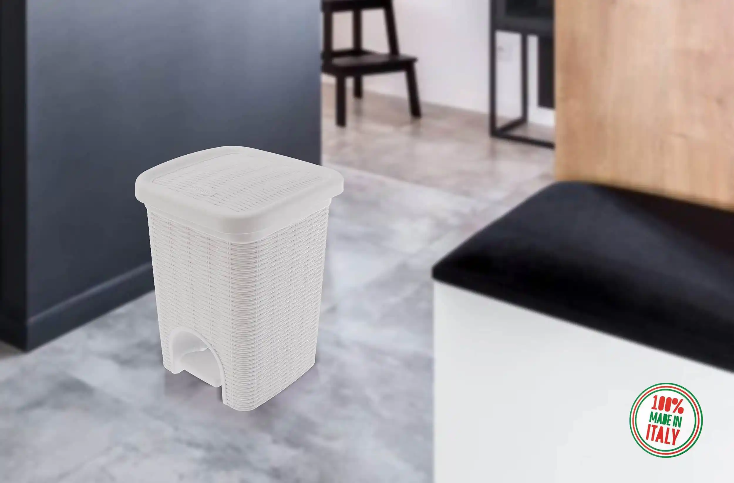 Elegance - White 6 Litre Pedal Dustbin With Plastic Bucket Inside For Home, Kitchen, Office Use - Image 3